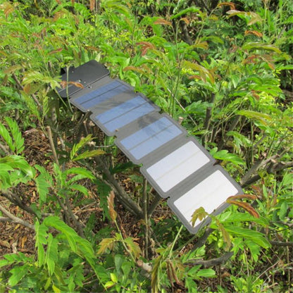 5V 2.1 A USB Outdoor Folding Solar Panel Charger